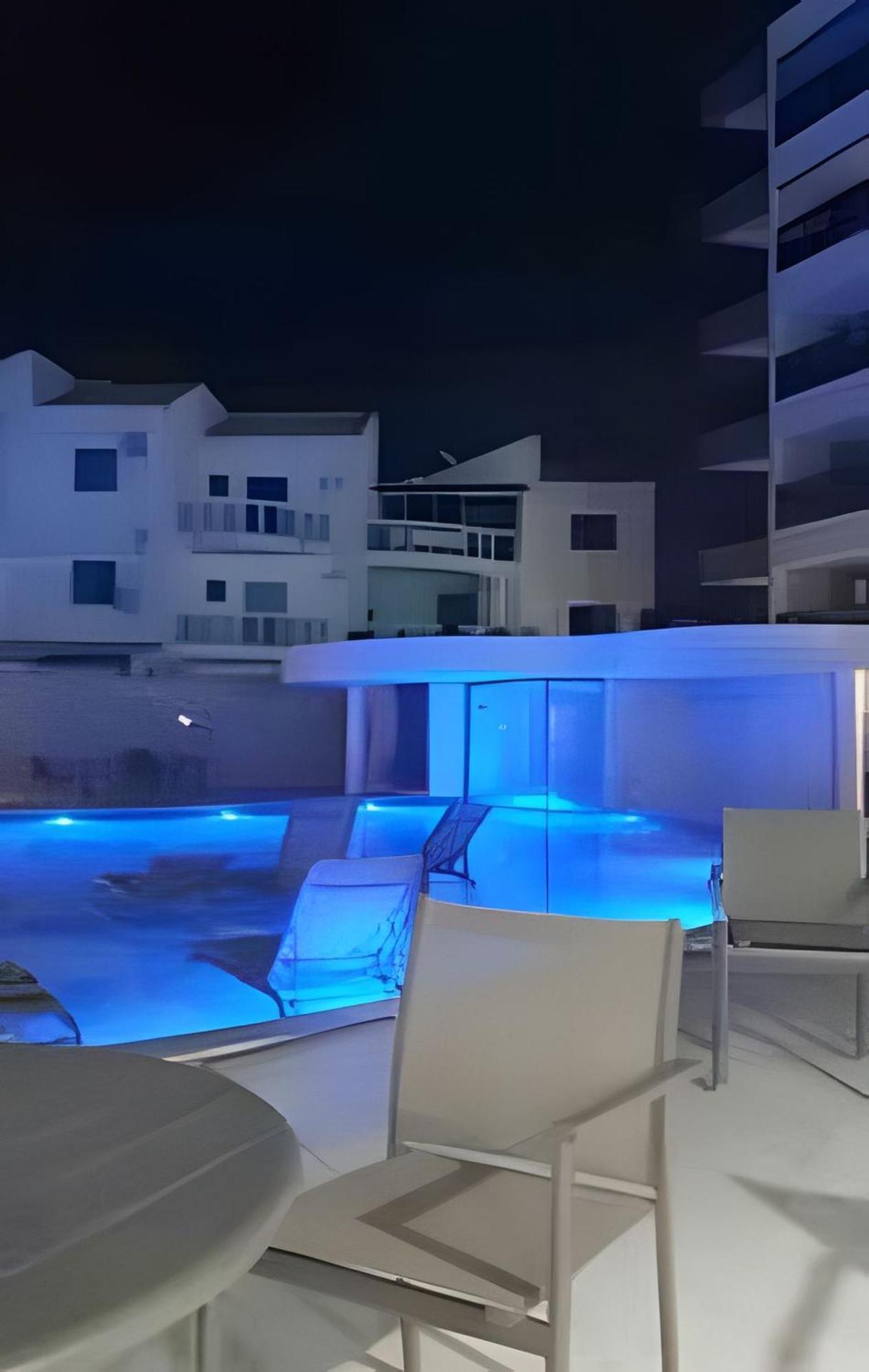 Apartamentos De 2 Quartos Com Piscina Na Praia Dos Anjos Arraial do Cabo Eksteriør bilde